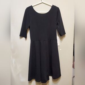156. Vero Moda Elegant Black Dress with Half Sleeves